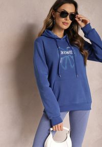 Renee - Niebieska Bluza Wykończona Polarem z Nadrukiem i Kapturem Nimba. Kolor: niebieski. Materiał: polar. Wzór: nadruk #5