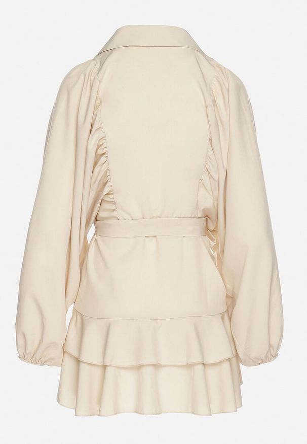 Born2be - Beżowa Sukienka Ozdobiona Paskiem i Falbanami Divilena. Okazja: na co dzień. Kolor: beżowy. Materiał: jeans. Wzór: aplikacja. Styl: casual, elegancki