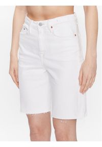 Tommy Jeans Szorty jeansowe Harper DW0DW15595 Biały Regular Fit. Kolor: biały. Materiał: jeans, bawełna