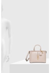 Guess torebka kolor beżowy. Kolor: beżowy. Dodatki: z breloczkiem. Rodzaj torebki: na ramię #4