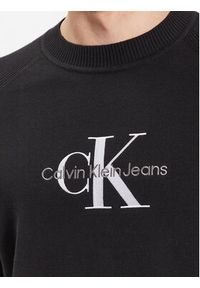 Calvin Klein Jeans Longsleeve J30J323408 Czarny Regular Fit. Kolor: czarny. Materiał: bawełna. Długość rękawa: długi rękaw