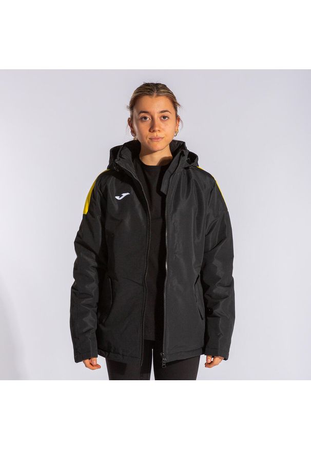 Kurtka sportowa damska Joma Trivor wiatrówka. Kolor: czarny, wielokolorowy, żółty. Styl: sportowy