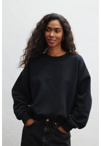 Marsala - Bluza damska typu oversize w kolorze TOTALLY BLACK - PINEY-UNI. Materiał: poliester, dresówka, dzianina, bawełna #1