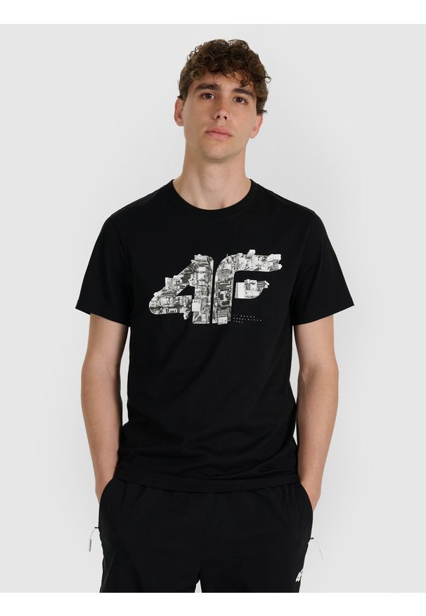 4f - 4F T-shirt regular z nadrukiem męski - czarny S. Kolor: czarny. Materiał: włókno, bawełna, skóra, materiał. Wzór: nadruk. Styl: klasyczny