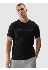 4f - 4F T-shirt regular z nadrukiem męski - czarny XL. Okazja: na co dzień. Kolor: czarny. Materiał: bawełna, jersey, dzianina. Długość rękawa: krótki rękaw. Długość: krótkie. Wzór: nadruk. Styl: sportowy, klasyczny, casual #1