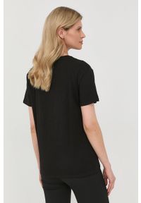 Guess t-shirt bawełniany kolor czarny. Kolor: czarny. Materiał: bawełna. Wzór: aplikacja #5
