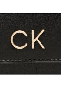 Calvin Klein Torebka Re-Lock Trifold Sm W/Strap K60K611010 Czarny. Kolor: czarny. Materiał: skórzane