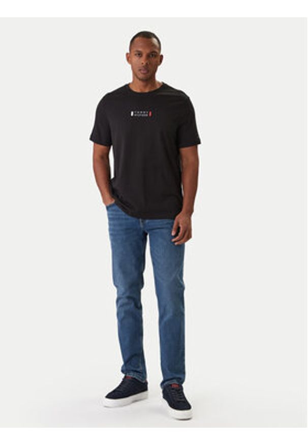 TOMMY HILFIGER - Tommy Hilfiger T-Shirt Brand Love MW0MW41453 Czarny Regular Fit. Kolor: czarny. Materiał: bawełna