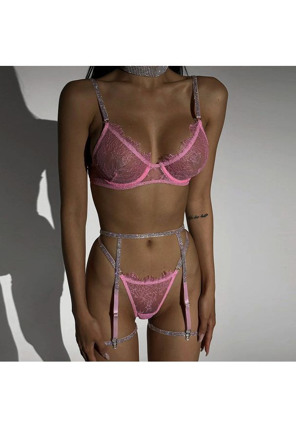 Intica - Komplet bielizny transparentnej z subtelnymi detalami Meglena. Kolor: czerwony. Materiał: materiał. Wzór: aplikacja