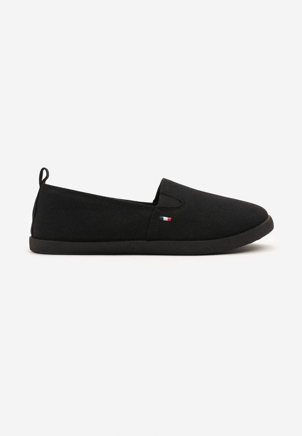Renee - Czarne Tenisówki Vices Basic z Materiałowymi Gumkami Aretela. Okazja: na co dzień. Kolor: czarny. Materiał: materiał. Styl: sportowy, casual