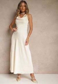 Renee - Jasnobeżowa Taliowana Sukienka Vices Wiązana przy Karku Zinvea. Okazja: na co dzień. Kolor: beżowy. Typ sukienki: proste. Styl: elegancki, casual