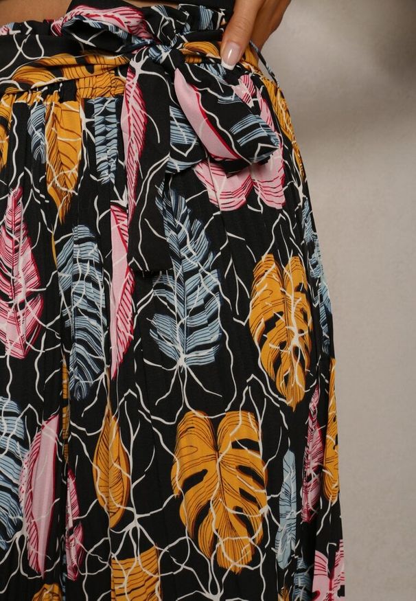 Renee - Czarno-Pomarańczowe Spodnie Szwedy z Bawełną High Waist Wykończone Gumką w Talii Pasefia. Okazja: na co dzień, do pracy. Stan: podwyższony. Kolor: czarny. Materiał: bawełna. Styl: casual, elegancki