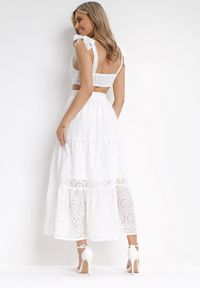 Born2be - Biała Sukienka Maxi na Wiązanych Ramiączkach z Wycięciem na Plecach Ulati. Kolor: biały. Materiał: tkanina. Długość rękawa: na ramiączkach. Wzór: haft. Długość: maxi #4