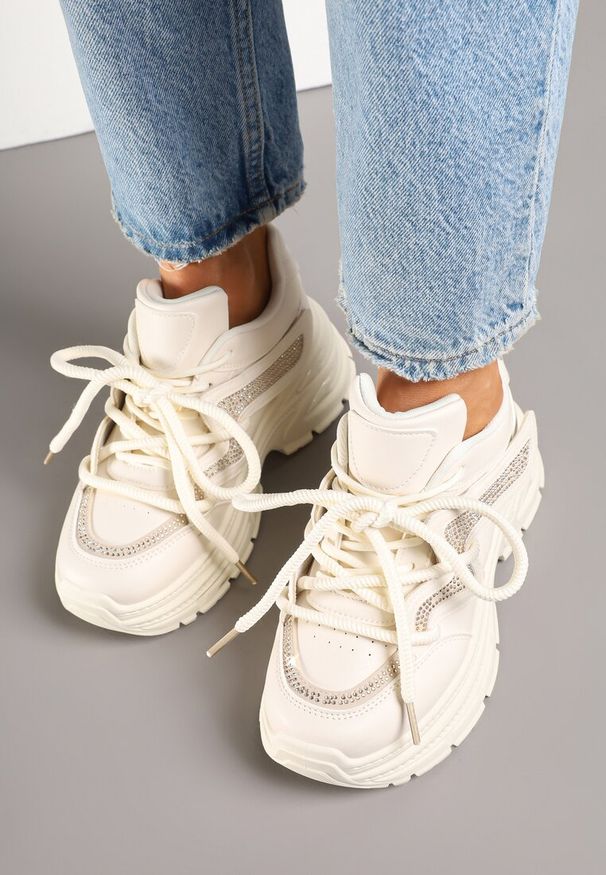 Renee - Beżowe Sneakersy na Platformie z Grubymi Sznurówkami Kilanne. Okazja: na co dzień. Kolor: beżowy. Materiał: jeans, skóra. Obcas: na platformie