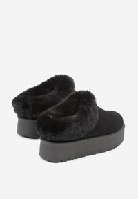 Renee - Czarne Krótkie Śniegowce na Platformie Ozdobione Futerkiem Sewlara. Okazja: na co dzień. Kolor: czarny. Materiał: futro. Wzór: aplikacja. Obcas: na platformie. Styl: casual, street #3
