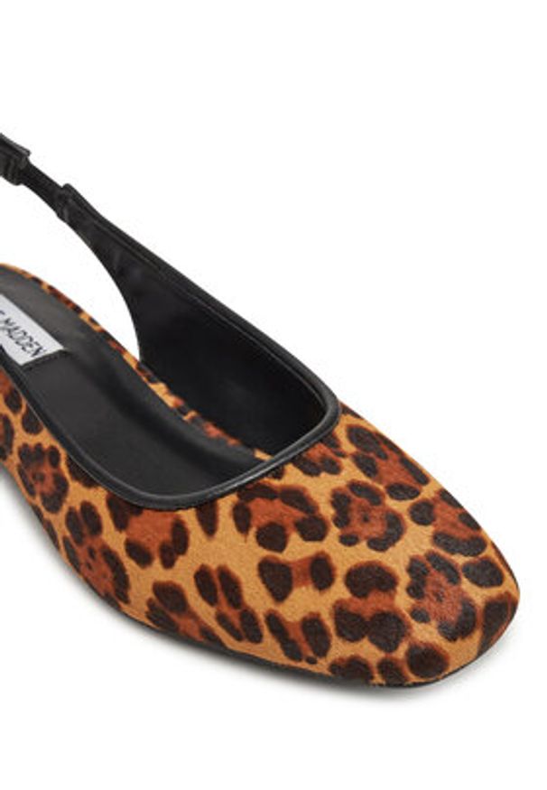 Steve Madden Sandały Smitten-LP SM11003685 Brązowy. Kolor: brązowy. Materiał: skóra