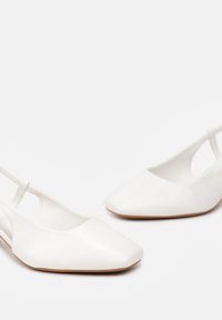Renee - Białe Sandały na Grubym Słupku z Otwartą Piętą Medola. Nosek buta: otwarty. Kolor: biały. Obcas: na słupku #5