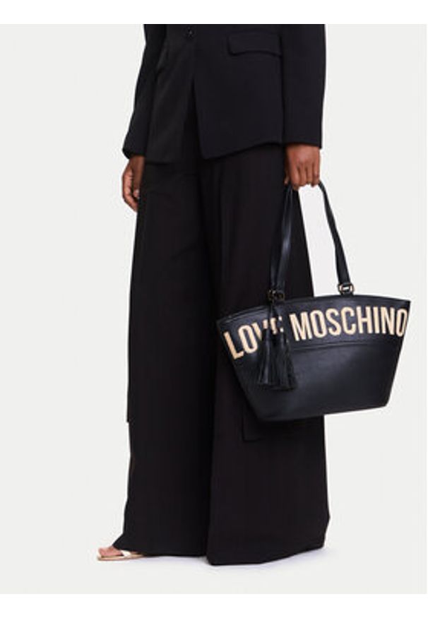Love Moschino - LOVE MOSCHINO Torebka JC4285PP0MKJ0000 Czarny. Kolor: czarny. Materiał: skórzane