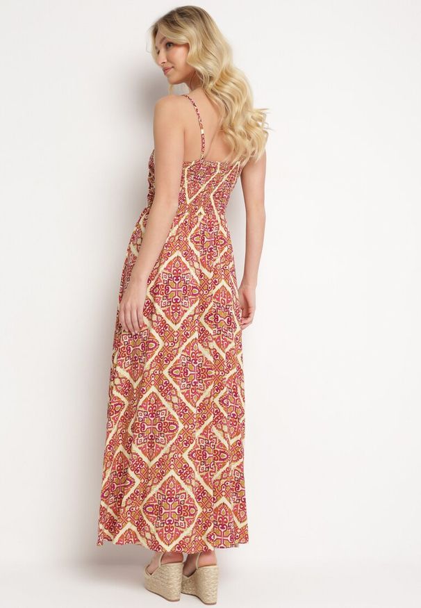 Born2be - Beżowo-Pomarańczowa Wiskozowa Sukienka na Regulowanych Ramiączkach z Gumkami w Pasie Ysilla. Okazja: na co dzień. Typ kołnierza: dekolt w kształcie V. Kolor: beżowy. Materiał: wiskoza. Długość rękawa: na ramiączkach. Sezon: lato. Styl: klasyczny, casual