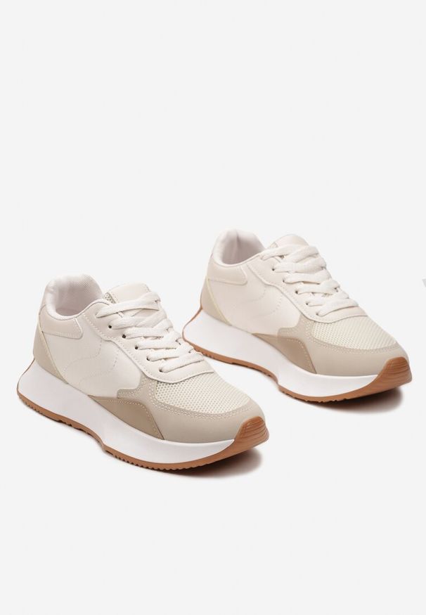Renee - Ciemnobeżowe Sneakersy z Siateczkową Wstawką na Nosku Hlimeltia. Kolor: beżowy. Materiał: jeans, dresówka