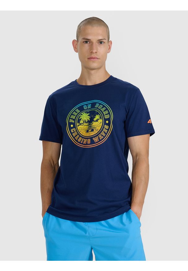 4f - 4F T-shirt regular z nadrukiem męski - granatowy XL. Okazja: na co dzień. Kolor: niebieski. Materiał: jersey, materiał, bawełna. Wzór: nadruk. Styl: sportowy, klasyczny, casual