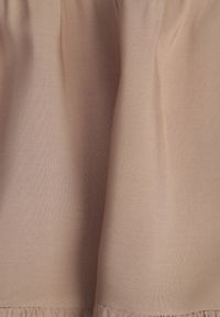 Renee - Beżowa Sukienka z Bawełny o Rozkloszowanym Kroju Ozdobiona Falbankami Tessah. Okazja: na co dzień. Typ kołnierza: kołnierz z falbankami. Kolor: beżowy. Materiał: bawełna. Wzór: aplikacja. Styl: elegancki, klasyczny, casual #6