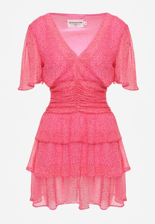 Born2be - Różowa Taliowana Sukienka Mini z Głębokim Dekoltem i Gumkami w Pasie Neetho. Kolor: różowy. Długość rękawa: krótki rękaw. Sezon: wiosna, lato. Długość: mini