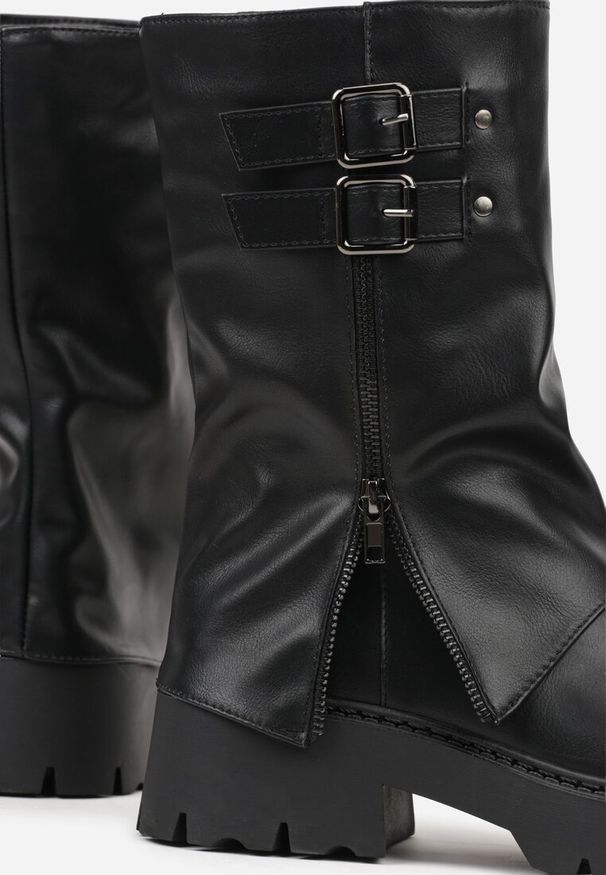 Renee - Czarne Botki Biker Boots VICES ze Sprzączkami i Cholewką Imitującą Nogawkę Anevita. Zapięcie: sprzączka. Kolor: czarny. Materiał: jeans, skóra, koronka. Szerokość cholewki: normalna. Styl: rockowy