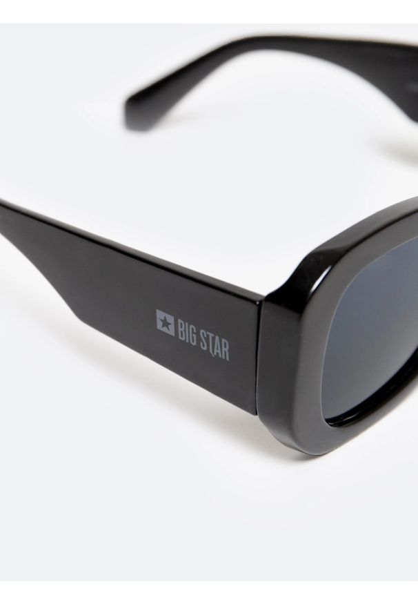 Big-Star - Okulary przeciwsłoneczne damskie czarne Mitra 906. Kolor: czarny