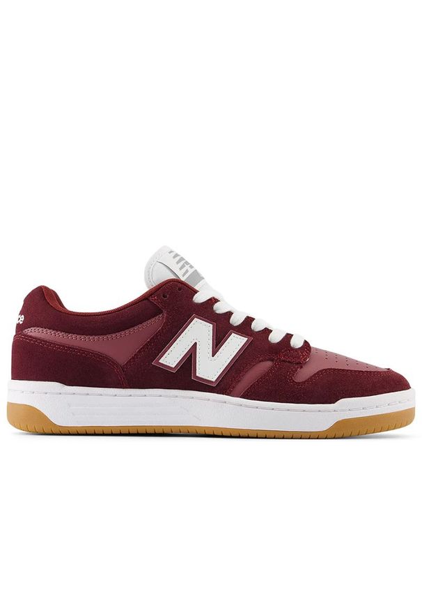 Buty męskie New Balance Numeric NM480BEE - bordowe. Kolor: czerwony. Materiał: skóra, materiał, syntetyk, guma, zamsz. Szerokość cholewki: normalna. Sport: bieganie