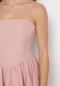 Born2be - Różowa Gorsetowa Sukienka z Rozkloszowanym Dołem Lealetia. Typ kołnierza: dekolt gorset. Kolor: różowy. Długość rękawa: na ramiączkach. Typ sukienki: gorsetowe #3