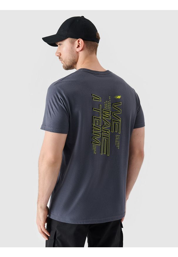 4f - 4F T-shirt regular z nadrukiem męski - szary M. Okazja: na co dzień. Kolor: szary. Materiał: dzianina, jersey, bawełna. Długość rękawa: krótki rękaw. Długość: krótkie. Wzór: nadruk. Styl: casual, klasyczny, sportowy