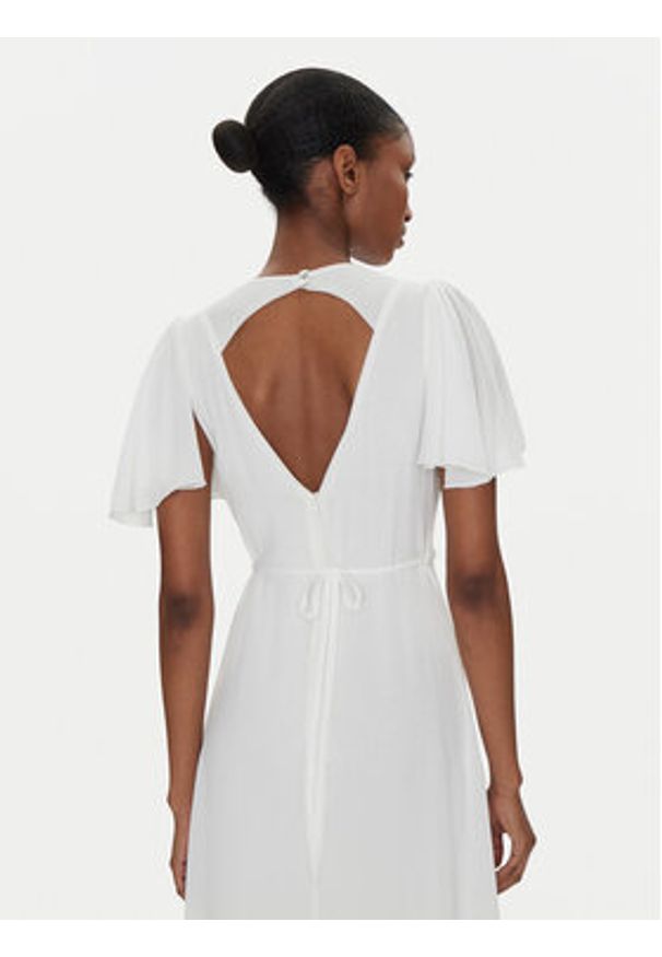 Rinascimento Sukienka wieczorowa CFC0122466003 Biały Regular Fit. Kolor: biały. Materiał: syntetyk. Styl: wizytowy