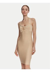 Guess Sukienka koktajlowa W6YK57 Z1044 Beżowy Slim Fit. Kolor: beżowy. Materiał: wiskoza. Styl: wizytowy #1