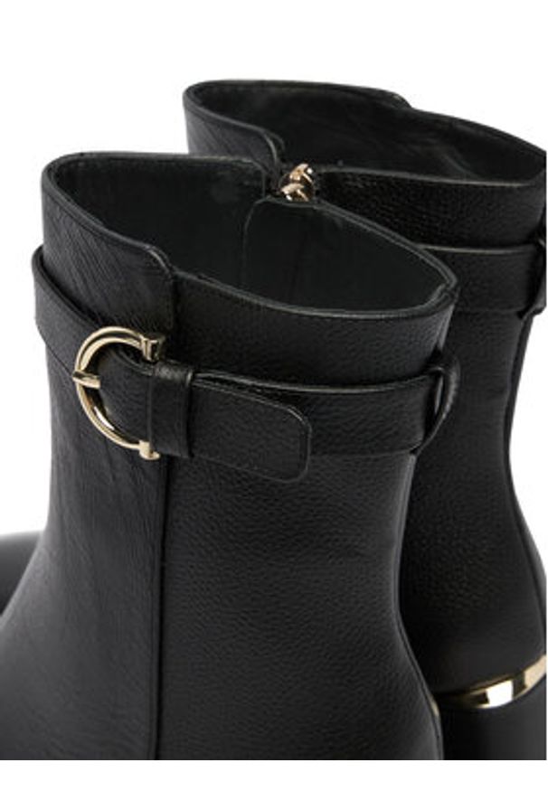 Aigner Botki 1252300 Czarny. Kolor: czarny. Materiał: skóra