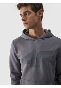 4f - 4F Bluza dresowa nierozpinana z kapturem męska - szara XL. Okazja: na co dzień. Typ kołnierza: kaptur. Kolor: szary. Materiał: dresówka. Wzór: gładki, nadruk, ze splotem. Styl: sportowy, casual