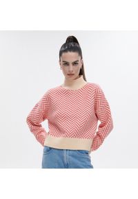 Cropp - Sweter w jodełkę - Różowy. Kolor: różowy. Materiał: dzianina. Wzór: jodełka #1