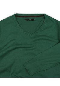 Just Yuppi - Sweter w Serek Zielony, Butelkowy (V-neck), Klasyczny -JUST YUPPI- Męski, Elegancki. Okazja: do pracy, na spotkanie biznesowe, na co dzień. Typ kołnierza: dekolt w serek. Kolor: zielony. Materiał: bawełna, poliamid. Styl: klasyczny, elegancki #2