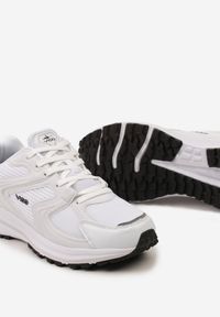 Born2be - Białe Buty Sportowe Sznurowane z Siateczką na Cholewce Dacarnia. Okazja: na co dzień. Kolor: biały. Szerokość cholewki: normalna. Sport: fitness