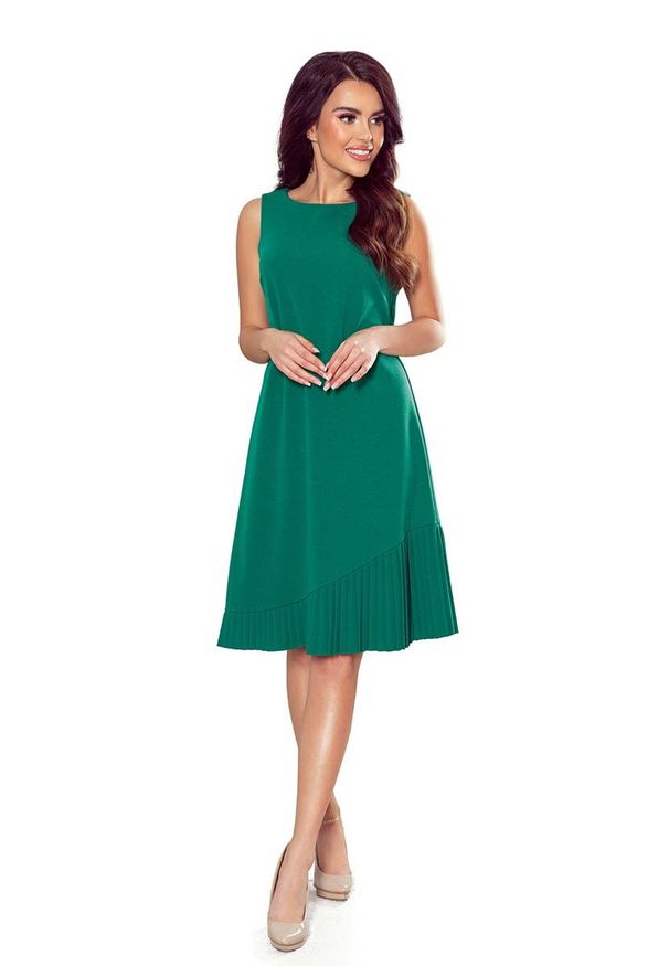 Numoco - Trapezowa Sukienka z Plisowanym dołem - Zielona. Kolor: zielony. Materiał: poliester, elastan. Typ sukienki: trapezowe