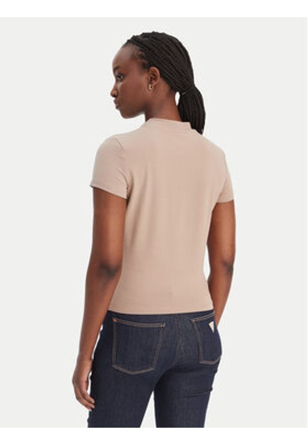 Guess T-Shirt W4BI26 J1314 Beżowy Regular Fit. Kolor: beżowy. Materiał: bawełna