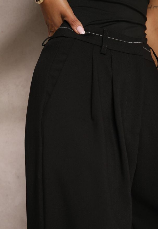 Renee - Czarne Garniturowe Spodnie High Waist o Szerokim Kroju z Dodatkiem Wiskozy Mavaira. Okazja: na co dzień. Stan: podwyższony. Kolor: czarny. Materiał: wiskoza. Styl: klasyczny, casual, elegancki