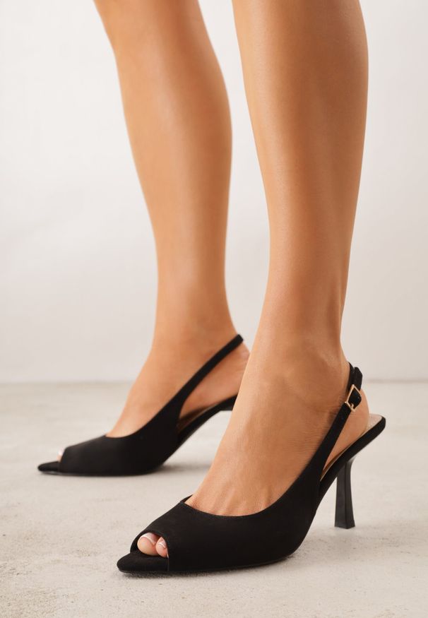 Born2be - Czarne Sandały na Szpilce z Odkrytą Piętą i Palcami Zitena. Okazja: na co dzień. Zapięcie: sprzączka. Kolor: czarny. Wzór: ażurowy. Obcas: na szpilce. Styl: casual, elegancki. Wysokość obcasa: średni