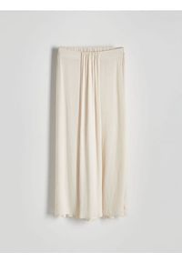 Reserved - Spodnie culotte - złamana biel. Materiał: tkanina. Wzór: gładki
