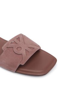 Calvin Klein Klapki Square Flat Sndl Embl Suede HW0HW03055 Beżowy. Kolor: beżowy. Materiał: skóra, zamsz #5