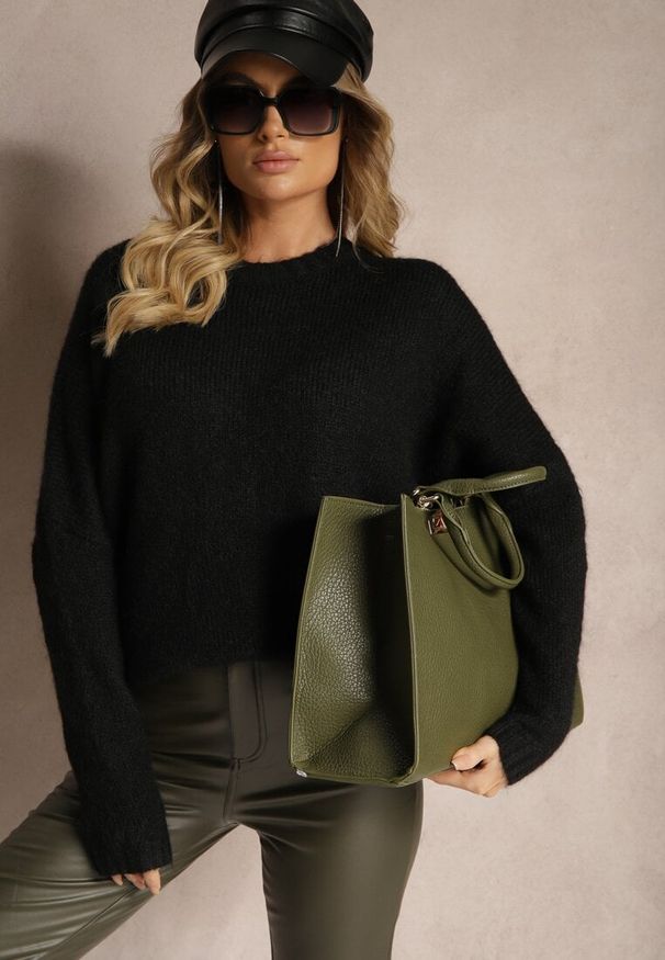 Renee - Czarny Casualowy Sweter Oversize Allethia. Okazja: na co dzień. Kolor: czarny. Styl: casual