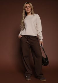 Renee - Beżowy Casualowy Sweter z Wełną i Wiskozą Lussare. Okazja: na co dzień. Kolor: beżowy. Materiał: wełna, wiskoza. Styl: casual #6