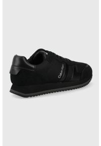 Calvin Klein sneakersy kolor czarny. Nosek buta: okrągły. Zapięcie: sznurówki. Kolor: czarny. Materiał: guma. Obcas: na obcasie. Wysokość obcasa: niski