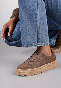 Born2be - Brązowe Sneakersy Vices na Grubej Tłoczonej Podeszwie Alerrive. Okazja: do pracy, na co dzień. Kolor: brązowy #4