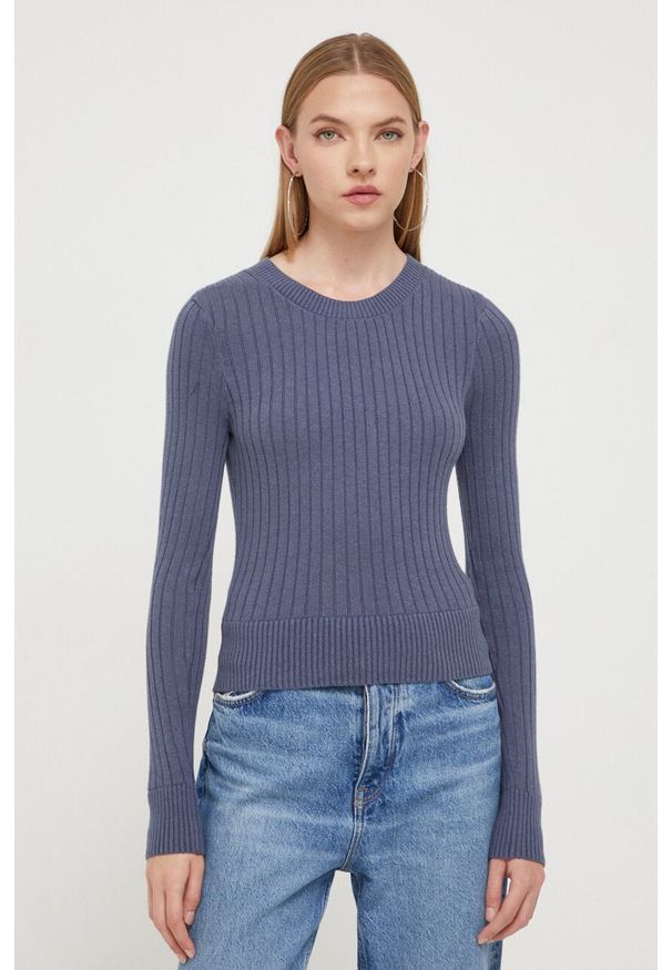 Hollister Co. sweter damski kolor granatowy lekki. Kolor: niebieski. Materiał: dzianina, prążkowany. Długość rękawa: długi rękaw. Długość: długie. Styl: klasyczny
